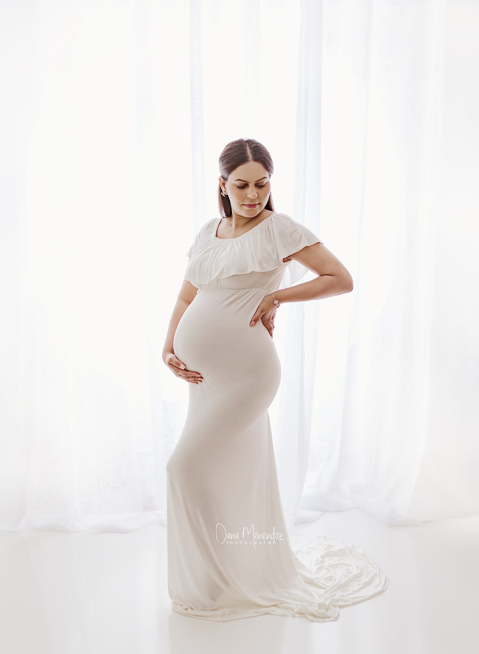 maternity photographer calgary